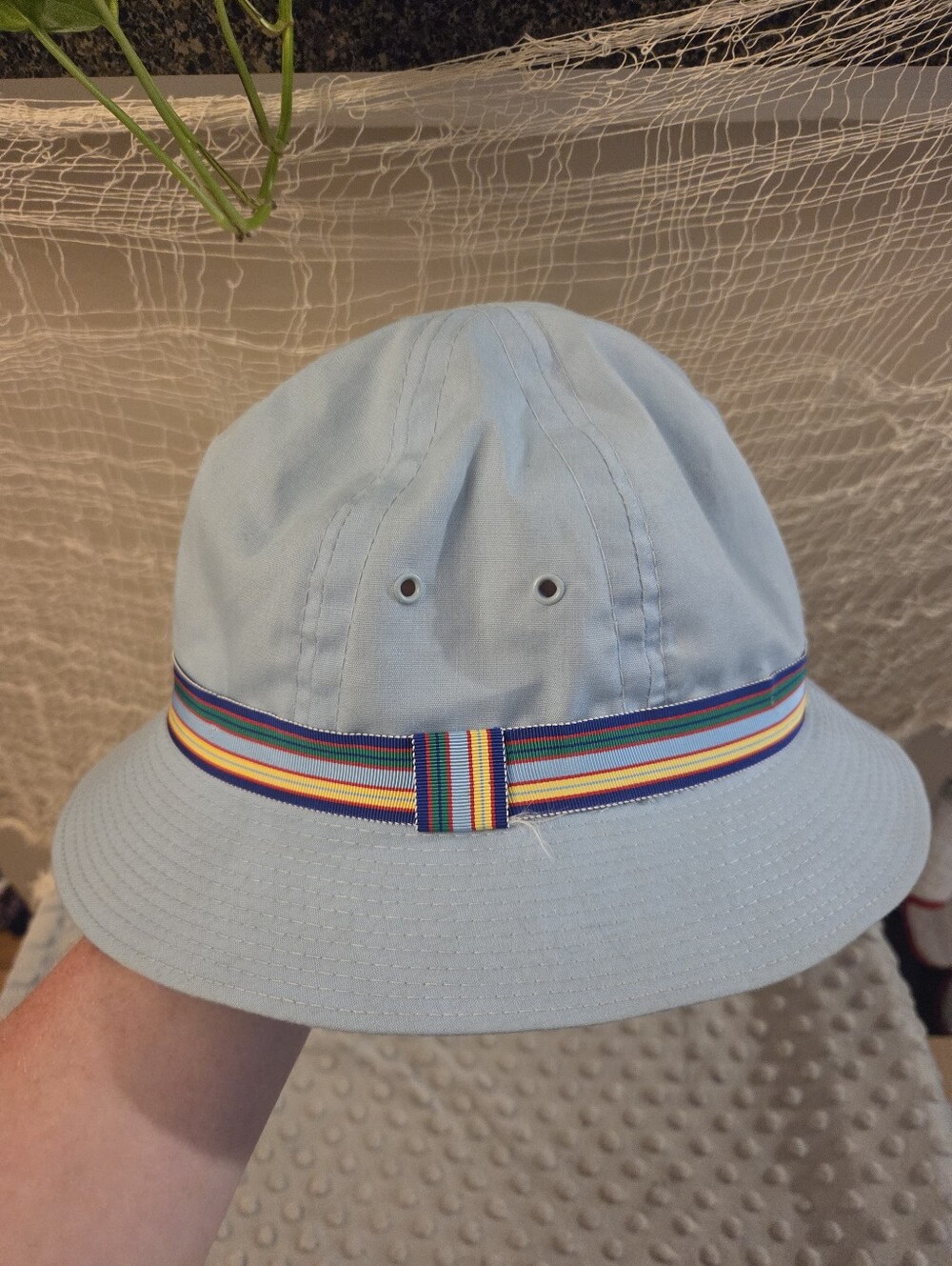 London Fog blue bucket hat with multicolored striped band medium 7 7 1/2 vintage